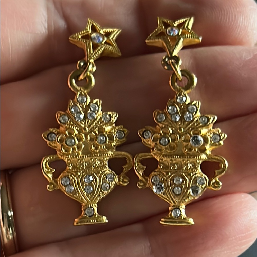 Kirk’s Folly pierced earrings - Picture 2 of 3